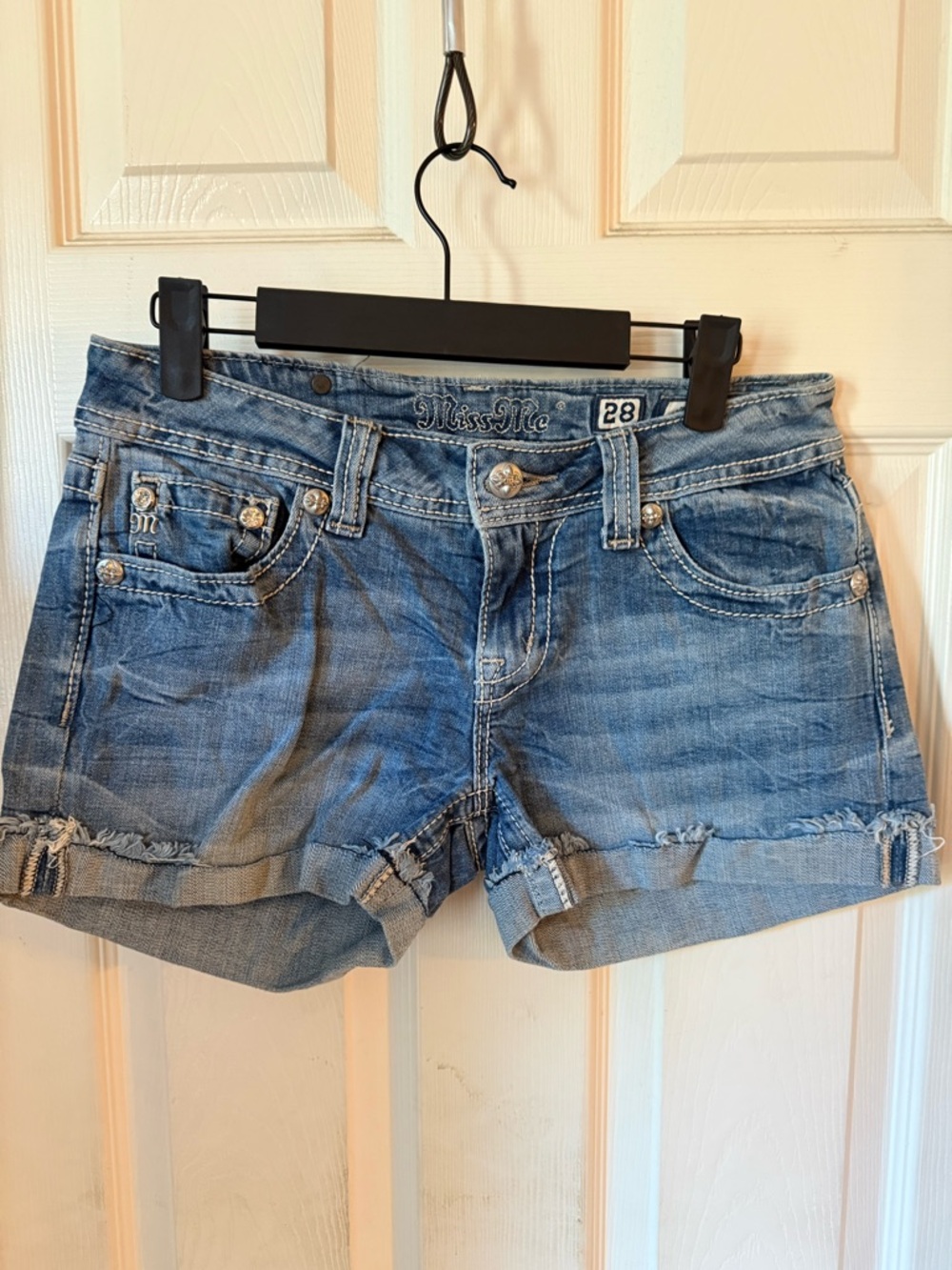 Miss Me Blue Rolled-Hem Distressed Denim Shorts. 28/3
